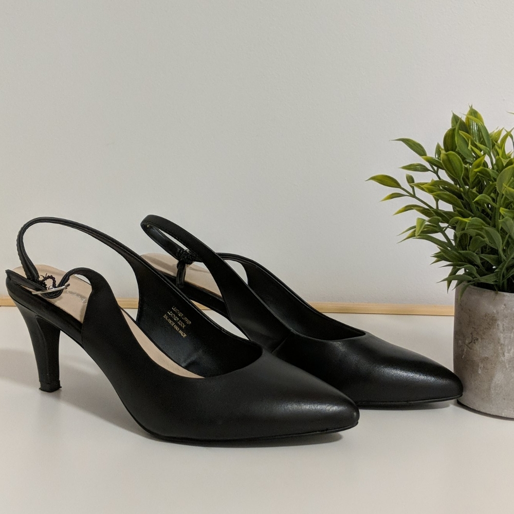 Black Kitten Heel Pump from Le Chateau